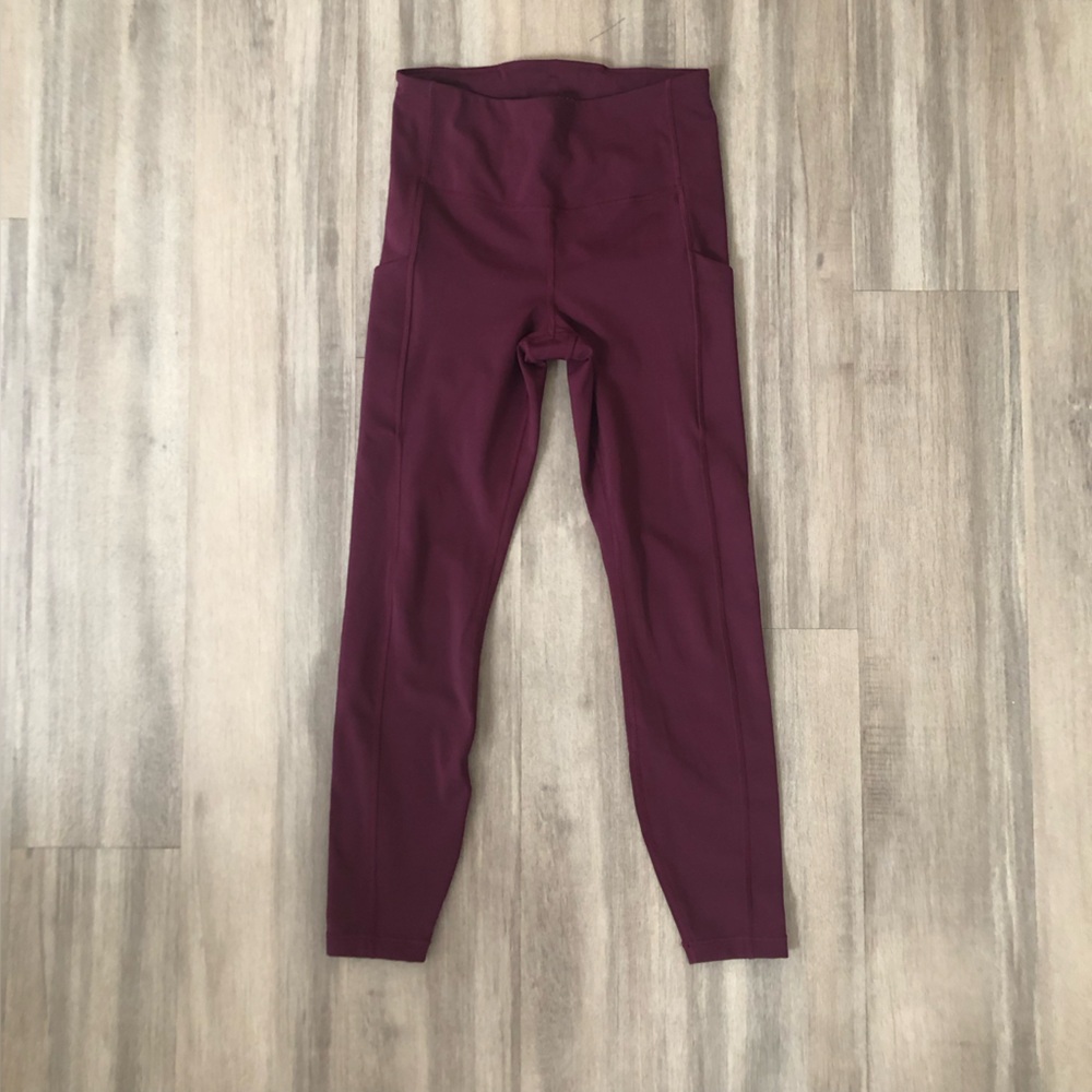 Athleta Ultimate Stash Pocket 7/8 Tight